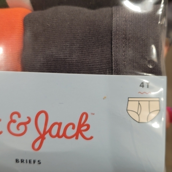 Size 4T | NWT Cat & Jack boys boxer briefs underwear - Picture 3 of 3